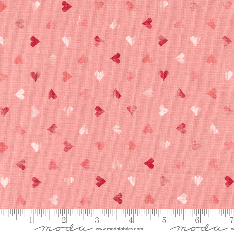 Love Blooms: Fat Quarter Bundle - 28 pcs