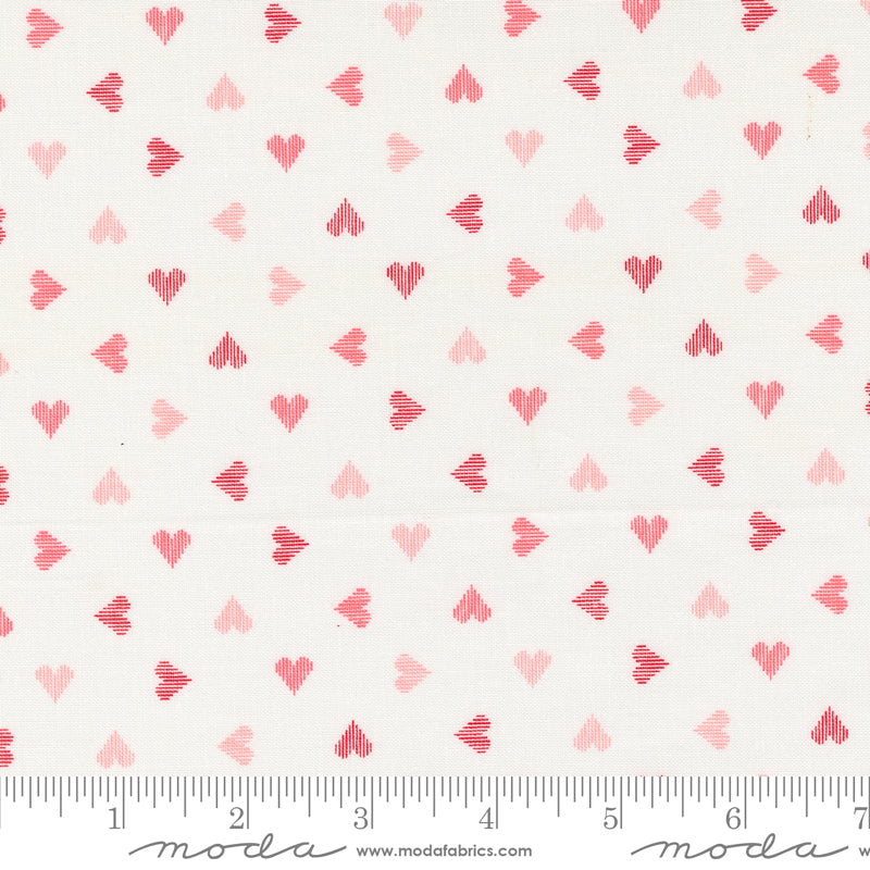 Love Blooms: Fat Quarter Bundle - 28 pcs