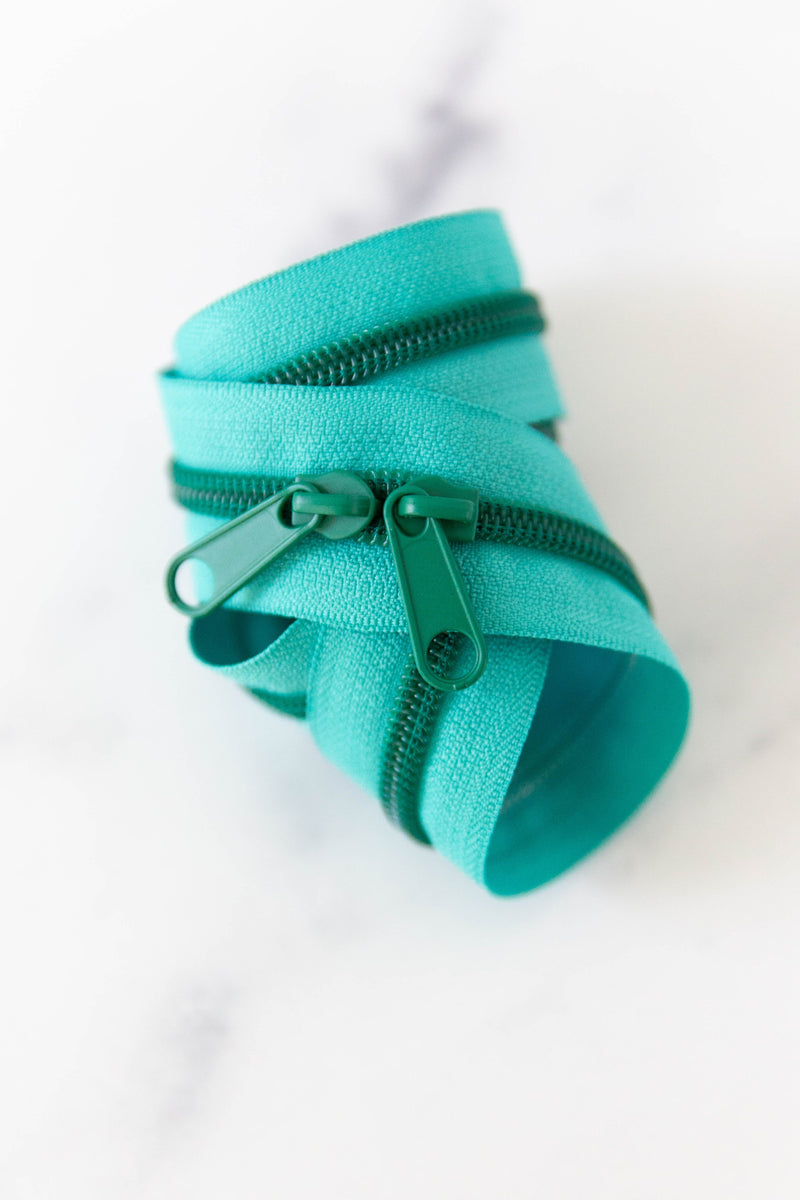 30" Zipper: Turquoise