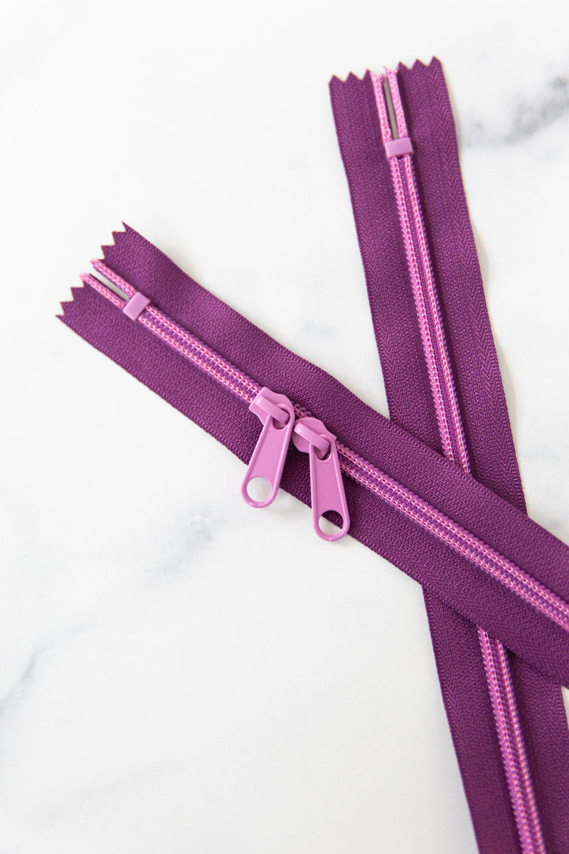 30" Zipper: Plum