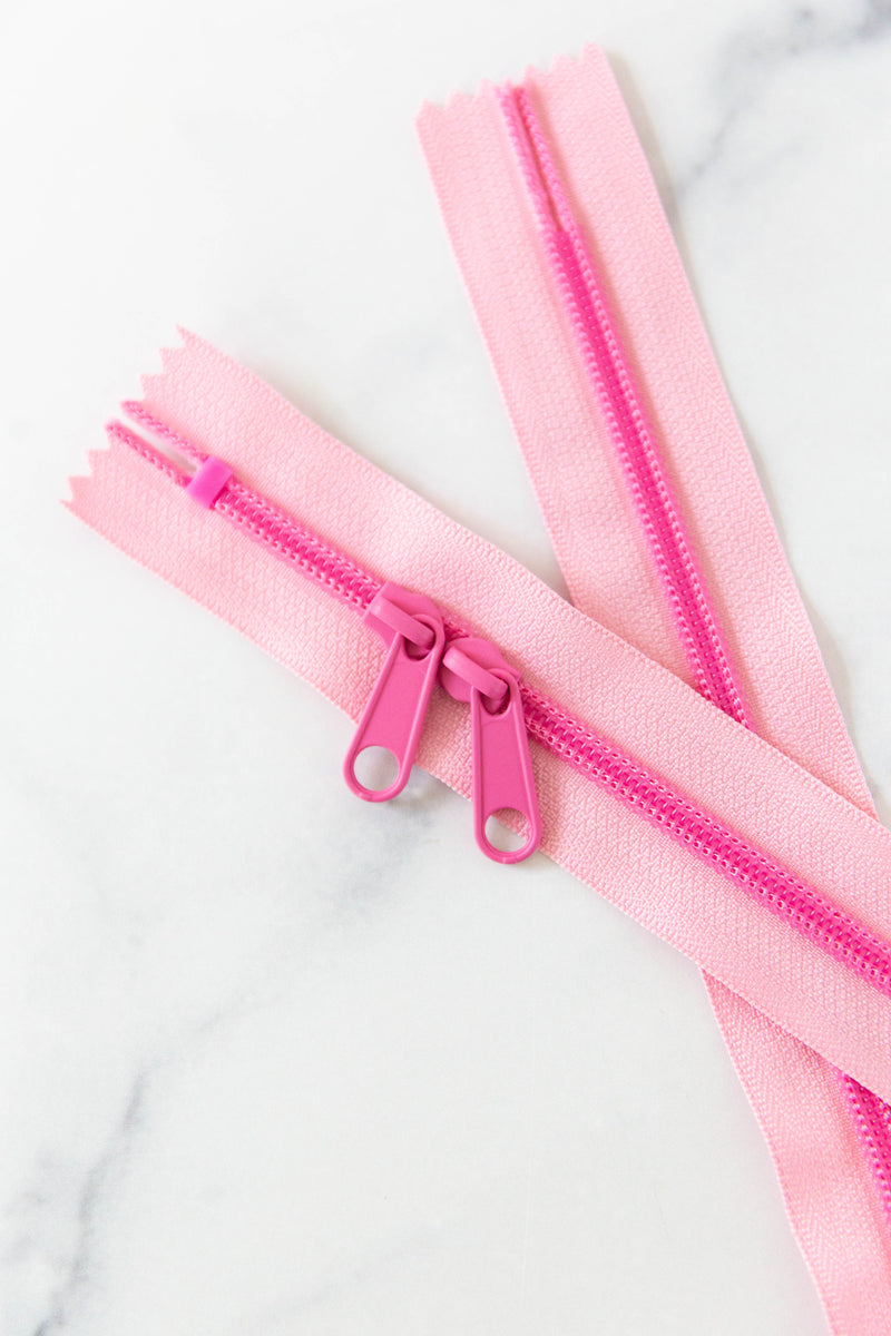 30" Zipper: Bubblegum